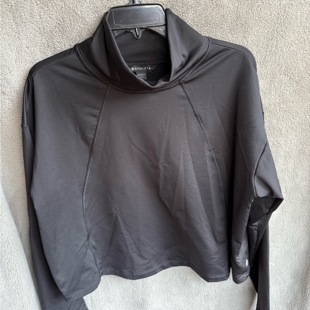 Black Athleta Long Sleeve Top